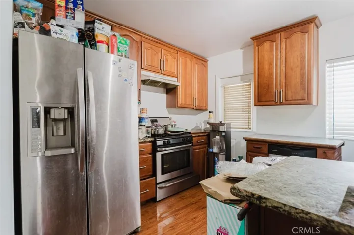 1232 Allen Avenue, Glendale, California 91201