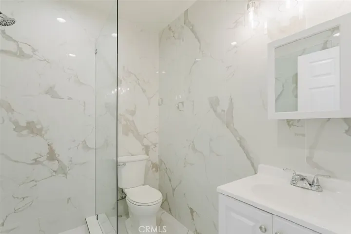 1232 Allen Avenue, Glendale, California 91201