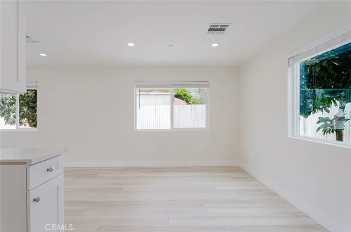 1232 Allen Avenue, Glendale, California 91201