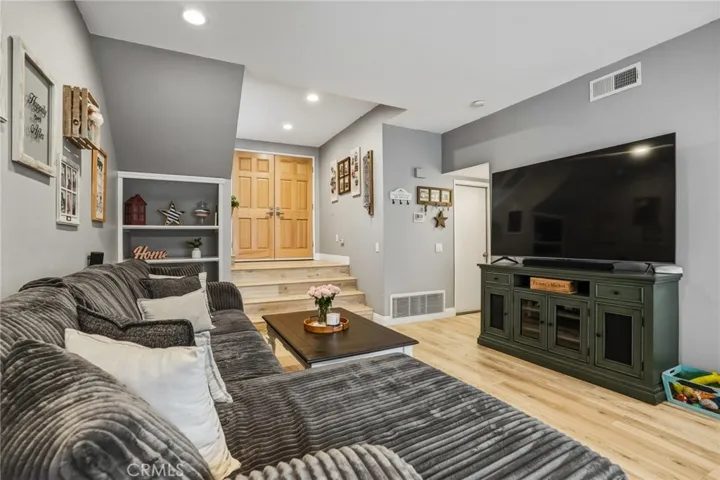 4771 Justin Court, Moorpark, California 93021