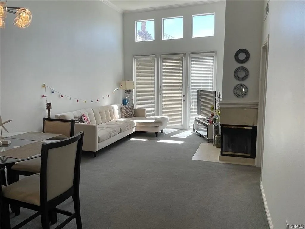 Living room wit double sided fireplace