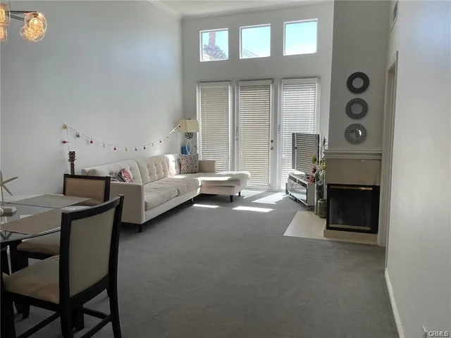 Living room wit double sided fireplace