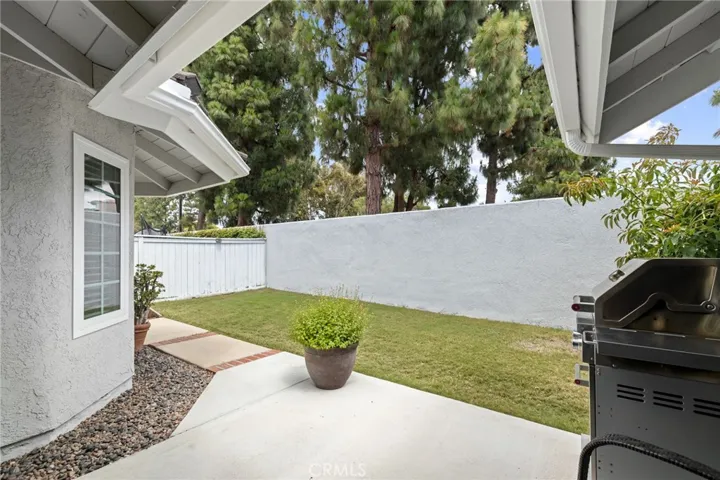 14 Aldergrove, Irvine, California 92604