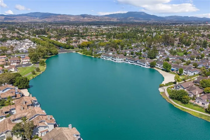 14 Aldergrove, Irvine, California 92604