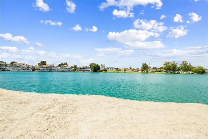14 Aldergrove, Irvine, California 92604