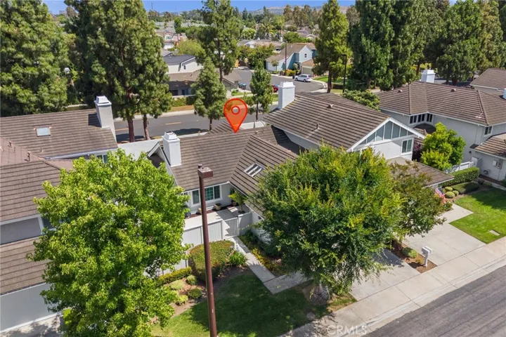 14 Aldergrove, Irvine, California 92604