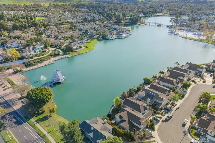 14 Aldergrove, Irvine, California 92604