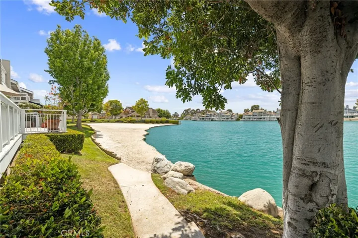 14 Aldergrove, Irvine, California 92604