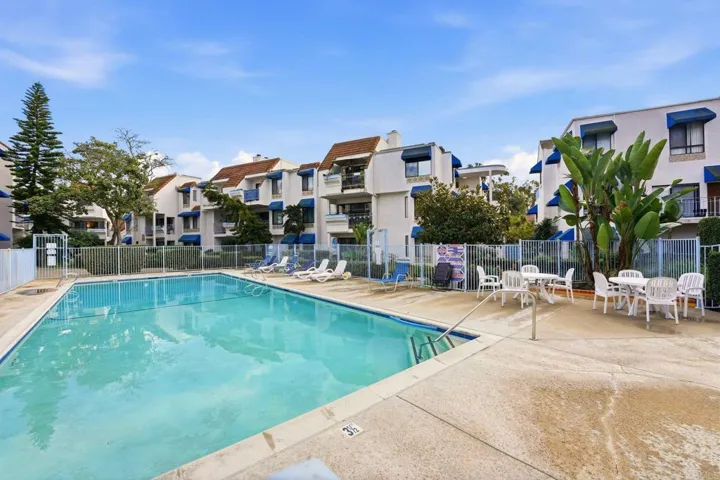 8310 Regents Road 1e, San Diego, California 92122