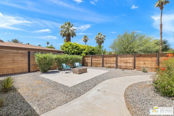 43180 Virginia Avenue, Palm Desert, California 92211