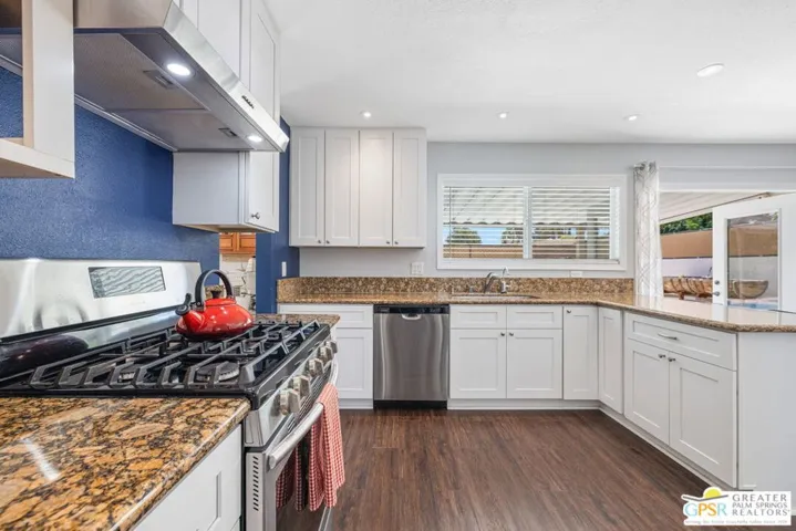 43180 Virginia Avenue, Palm Desert, California 92211