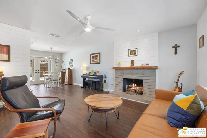 43180 Virginia Avenue, Palm Desert, California 92211
