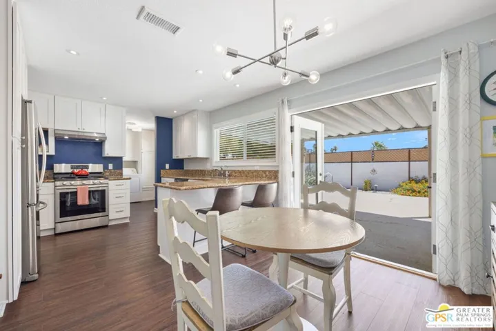 43180 Virginia Avenue, Palm Desert, California 92211