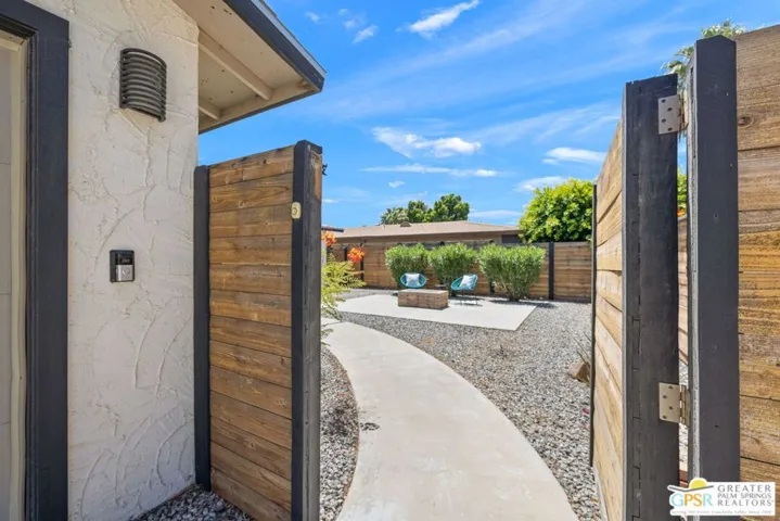 43180 Virginia Avenue, Palm Desert, California 92211