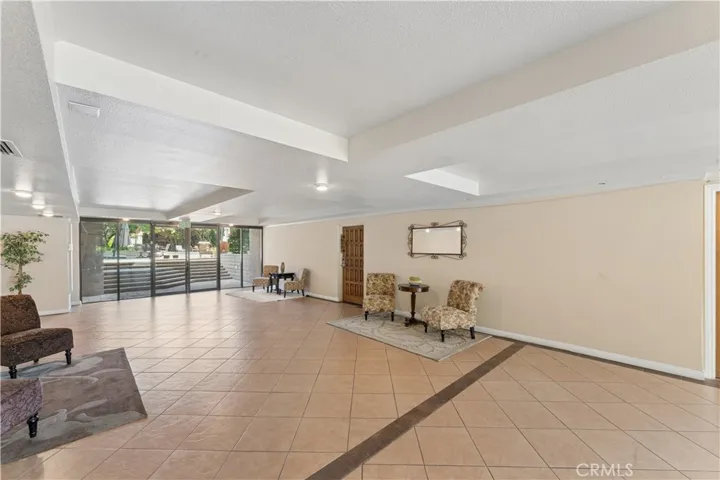 16866 Kingsbury 107, Granada Hills, California 91344