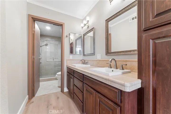16866 Kingsbury 107, Granada Hills, California 91344