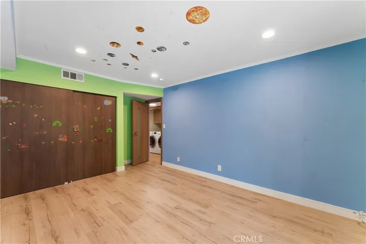 16866 Kingsbury 107, Granada Hills, California 91344