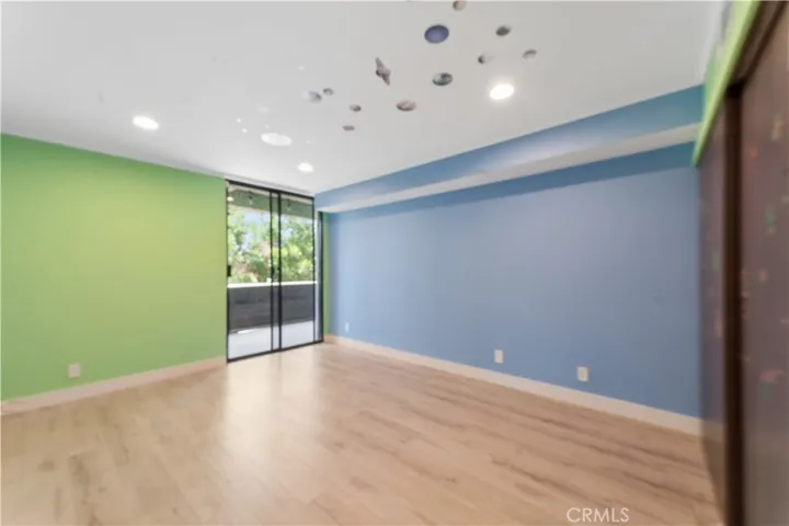 16866 Kingsbury 107, Granada Hills, California 91344