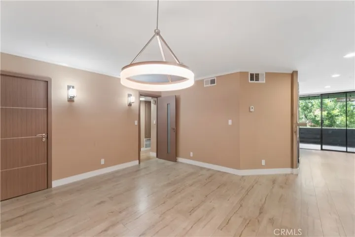 16866 Kingsbury 107, Granada Hills, California 91344