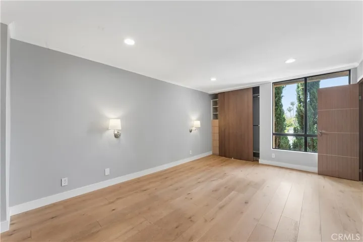 16866 Kingsbury 107, Granada Hills, California 91344