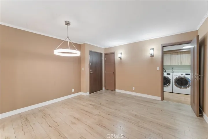 16866 Kingsbury 107, Granada Hills, California 91344