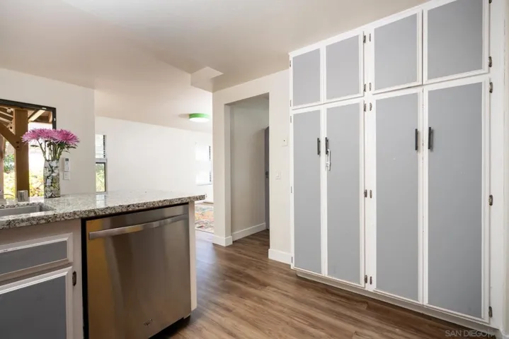 15609 Maturin, San Diego, California 92127