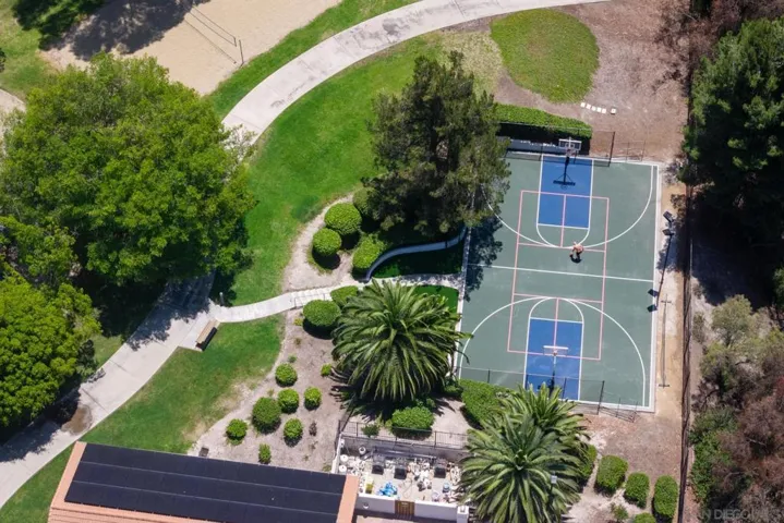 15609 Maturin, San Diego, California 92127