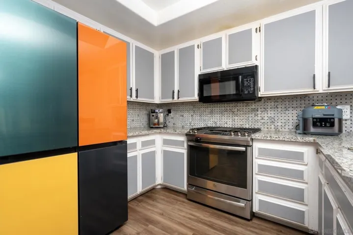 15609 Maturin, San Diego, California 92127