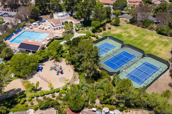 15609 Maturin, San Diego, California 92127