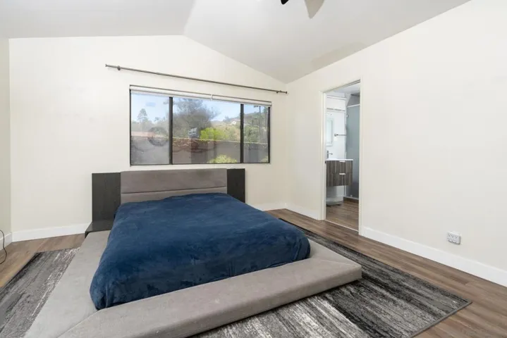 15609 Maturin, San Diego, California 92127