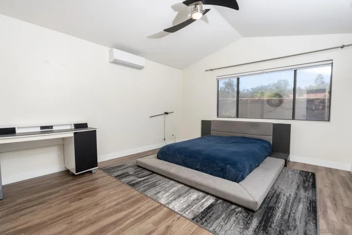 15609 Maturin, San Diego, California 92127