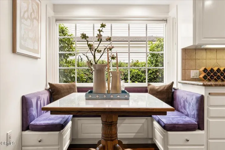 Breakfast Nook