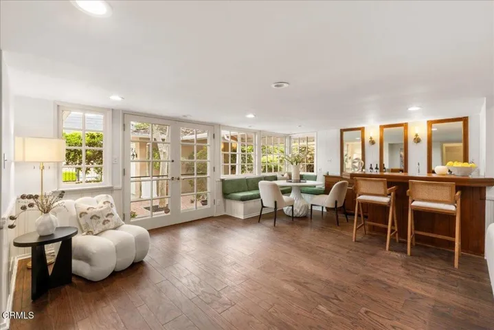 Gathering Room + Wet Bar