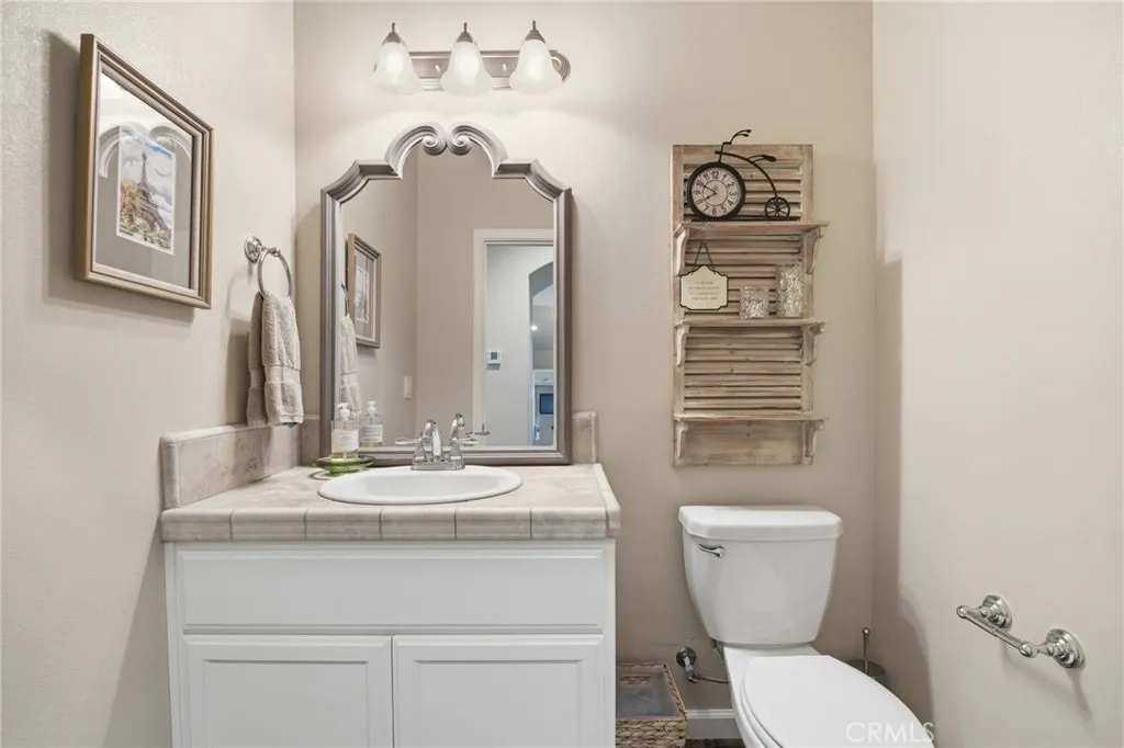 1/2 Bath