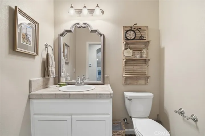 1/2 Bath