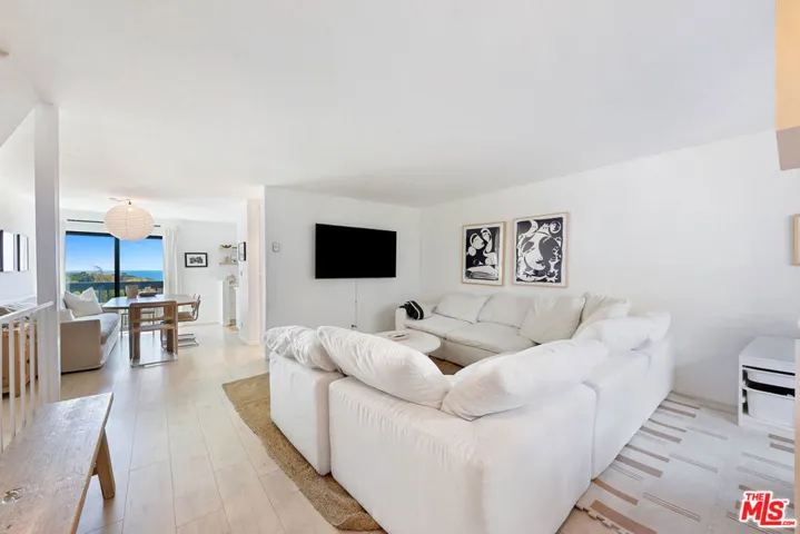 29239 Heathercliff Road 4, Malibu, California 90265