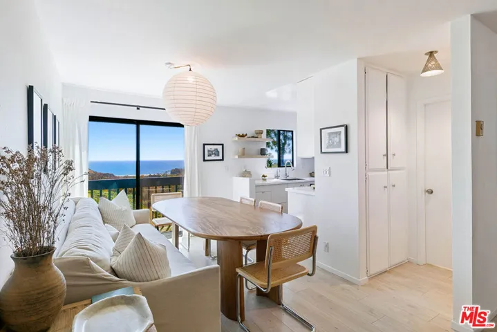 29239 Heathercliff Road 4, Malibu, California 90265
