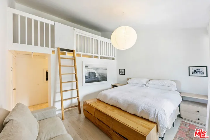 29239 Heathercliff Road 4, Malibu, California 90265