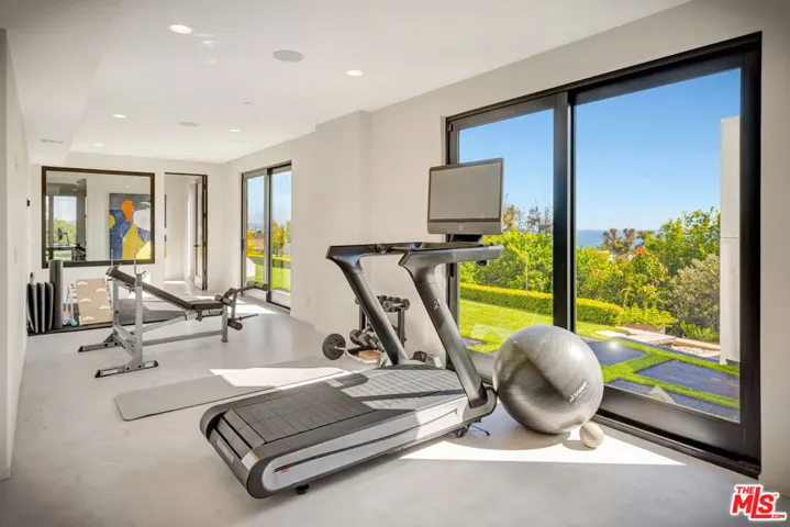 5944 Filaree, Malibu, California 90265