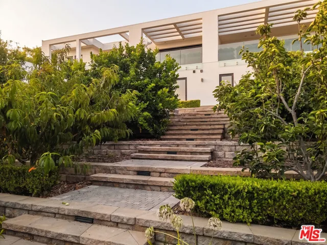 5944 Filaree, Malibu, California 90265