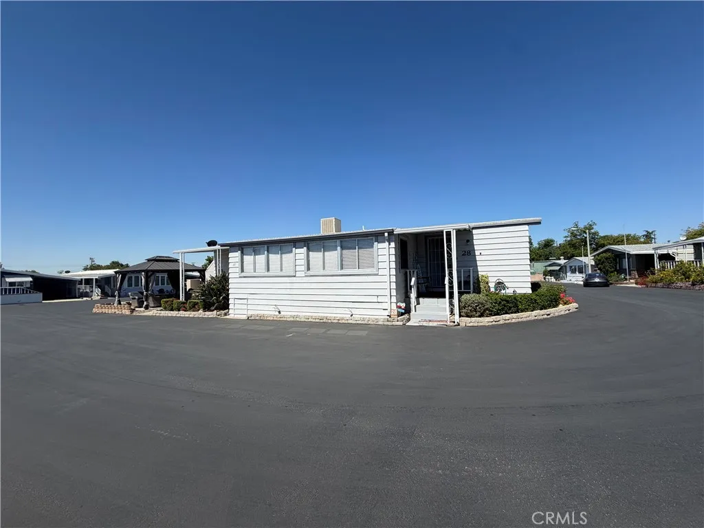 12618 3rd Street 28, Yucaipa, California 92399 — photo 4