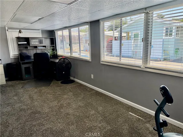 Large bonus room - great for exercise equipment or office area