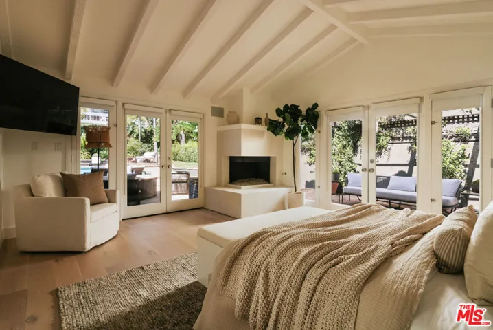 1744 N Doheny Drive, Los Angeles, California 90069