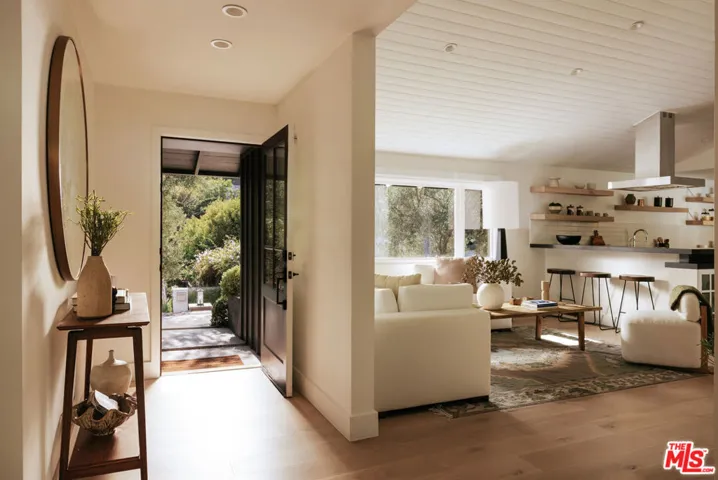 1744 N Doheny Drive, Los Angeles, California 90069