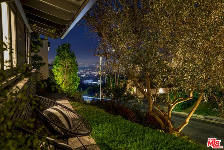 1744 N Doheny Drive, Los Angeles, California 90069
