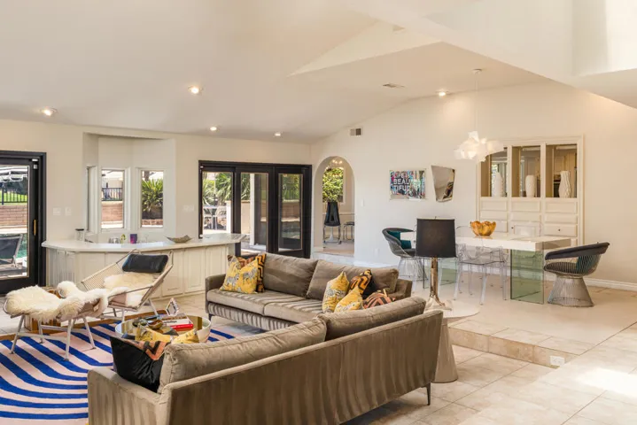 5365 E Cherry Hills Dr-12