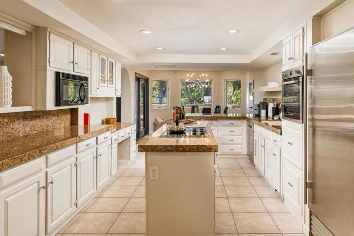 5365 E Cherry Hills Dr-19
