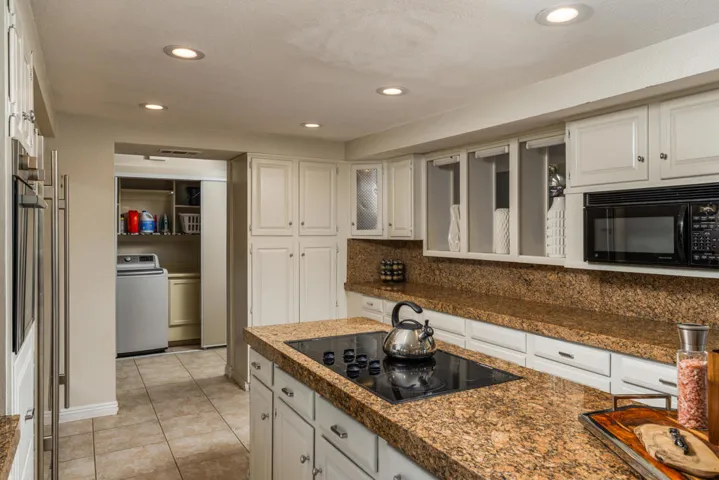 5365 E Cherry Hills Dr-23