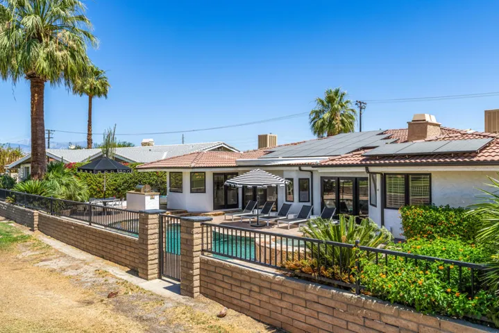 5365 E Cherry Hills Dr-63