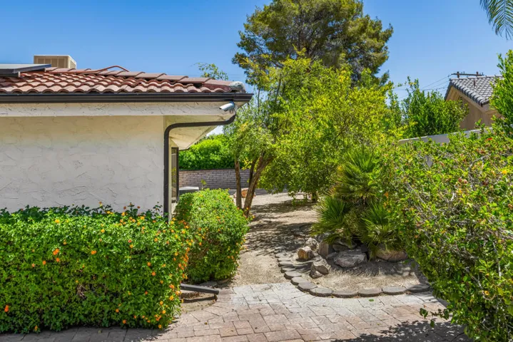 5365 E Cherry Hills Dr-60